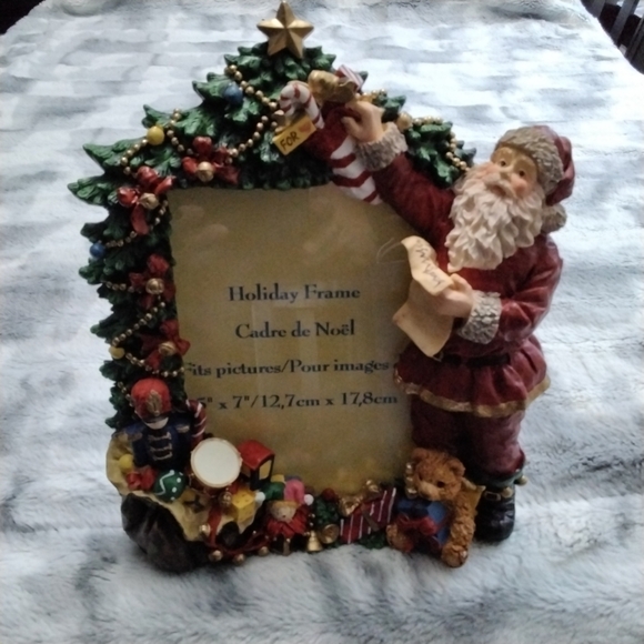 NIB Traditions Holiday Frame Of Santa Checking His List  Size 5×7  $22 - Picture 2 of 5